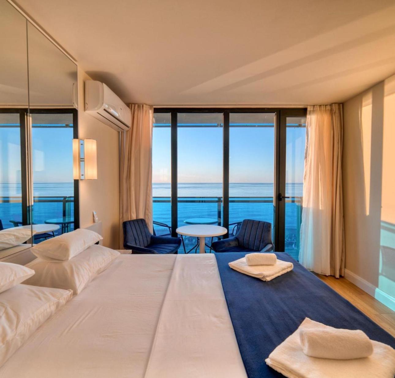 Orbi City Batumi Star Aparthotel Ngoại thất bức ảnh